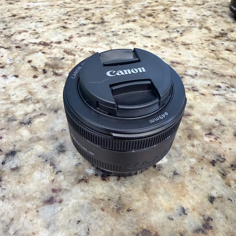 Canon 2000D